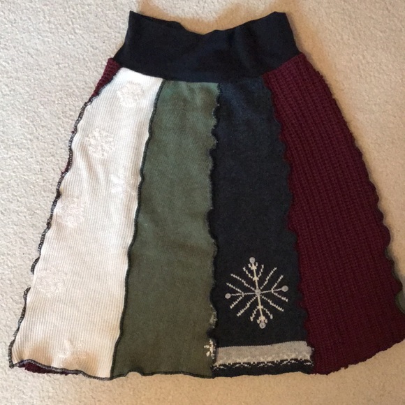 Patchwork knit winter mini-skirt mint condition - Picture 6 of 16